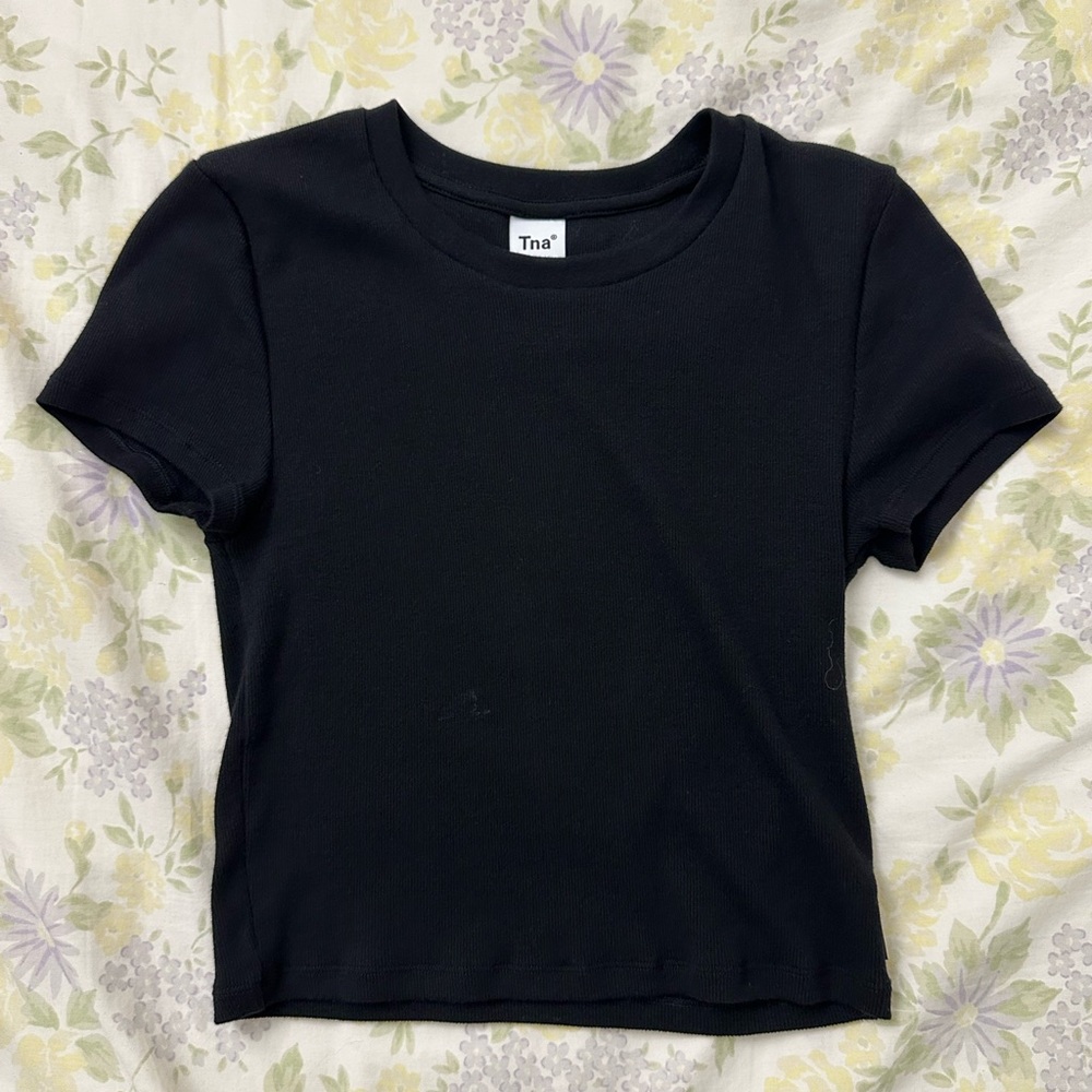 Aritzia Sunday Best Dream T-Shirt in Black, Size M